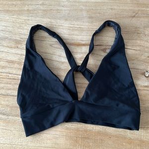 Acacia top black